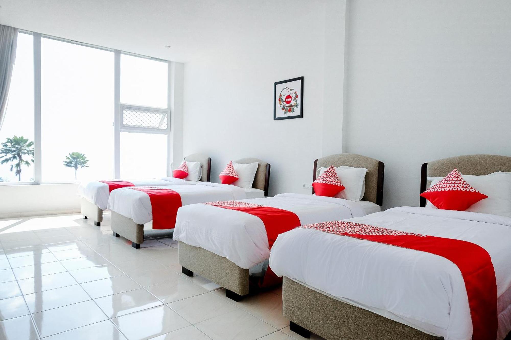 Oyo 1194 Villa Bukit Panderman Residence Batu  Extérieur photo