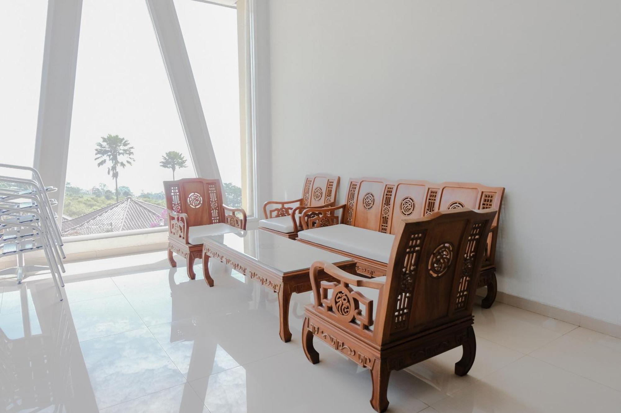Oyo 1194 Villa Bukit Panderman Residence Batu  Extérieur photo