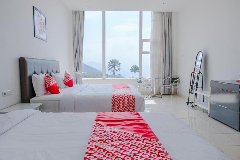 Oyo 1194 Villa Bukit Panderman Residence Batu  Extérieur photo